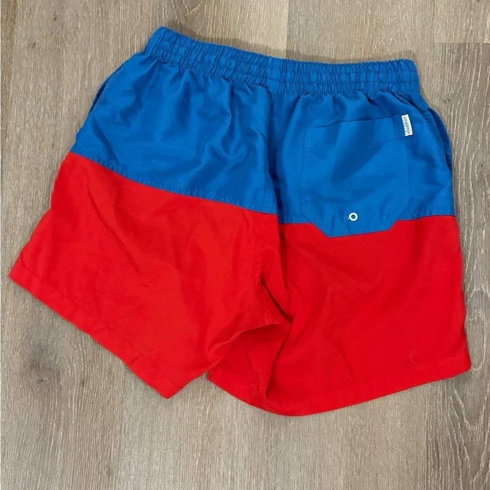 Chubbies Swim Trunks Men’s Large Red Blue Lined Quick Dry USA Shorts 5.5” Inseam